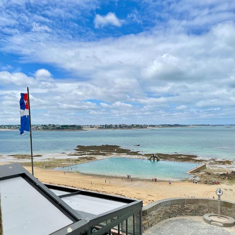 T2 dans l'intra-Muros VUE MER exceptionnelle - Appartement 1 Chambre - Vue sur Mer - 13