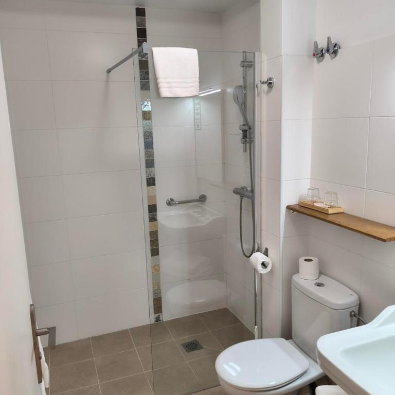 Grand Hôtel de la Poste - Chambre Confort - Accessible aux Personnes à Mobilité Réduite - 5