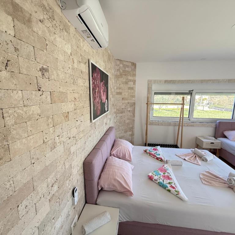 Gjinaj Apartments - Apartment - 2