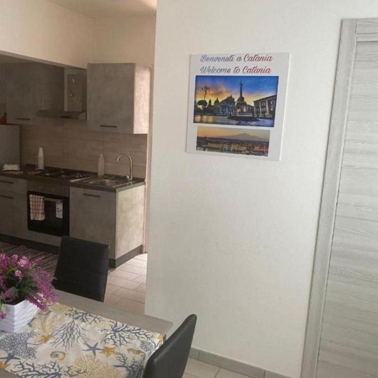 Peppino's Home, Catania Centro - Two-Bedroom Apartment with Balcony - 3