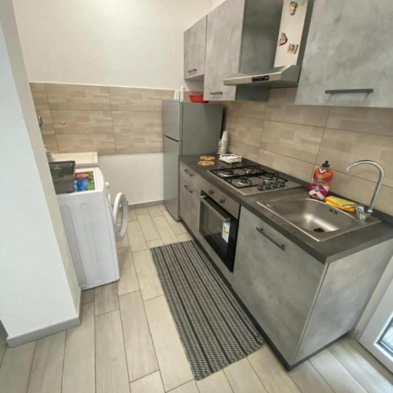 Peppino's Home, Catania Centro - Two-Bedroom Apartment with Balcony - 8