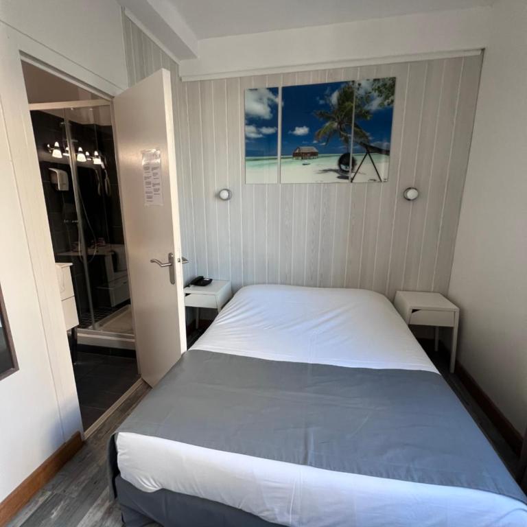 Hotel De l'Univers - Chambre Double – Vue sur Cour - 9