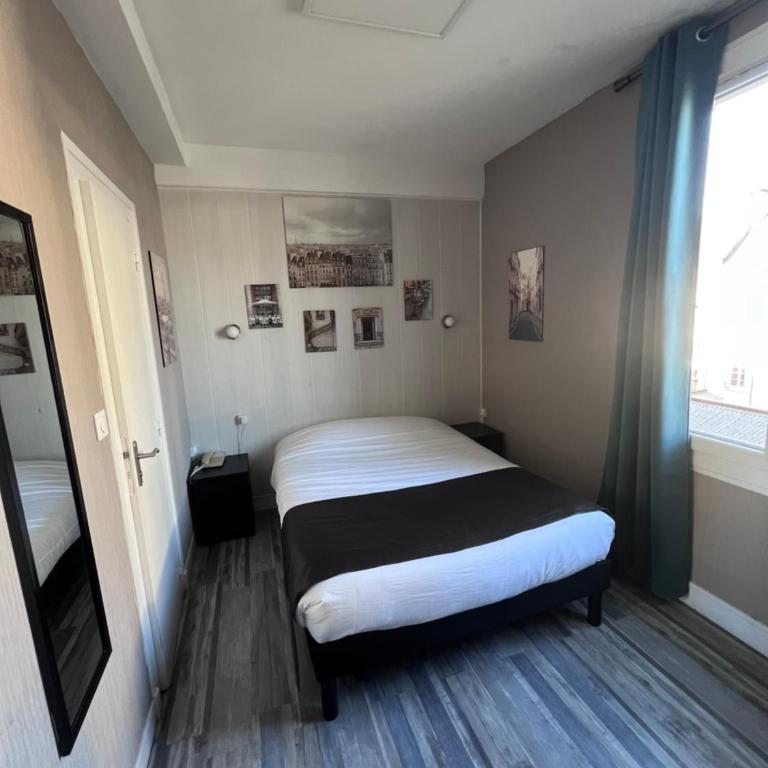 Hotel De l'Univers - Chambre Double – Vue sur Cour - 11