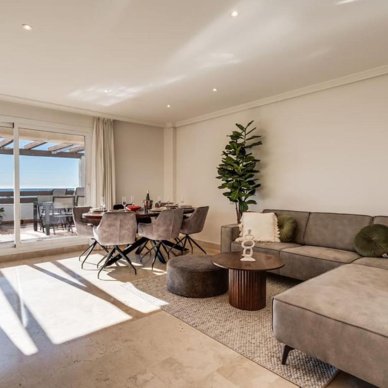 Ultimate Rentals - 2BR Apt 5 min Van Het Strand - Selwo Hills 2 - Apartamento - 11
