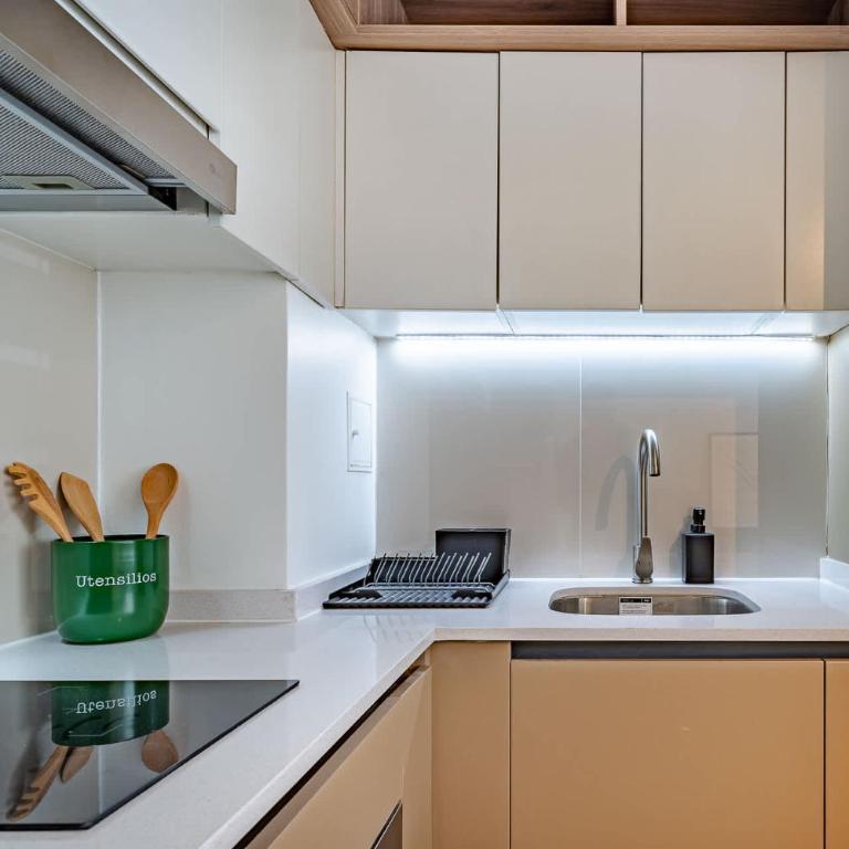 Bright Santiago Apartment Near Attractions - Apartamento - 13