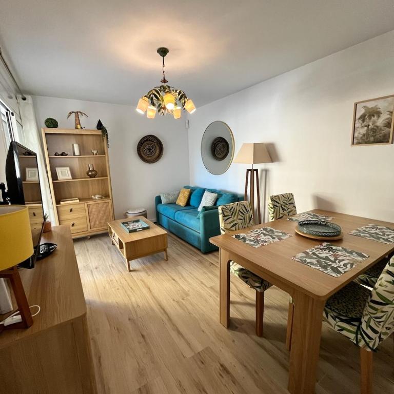 Vista mar, 1ª línea paseo Jaime, parking privado - Two-Bedroom Apartment - 20