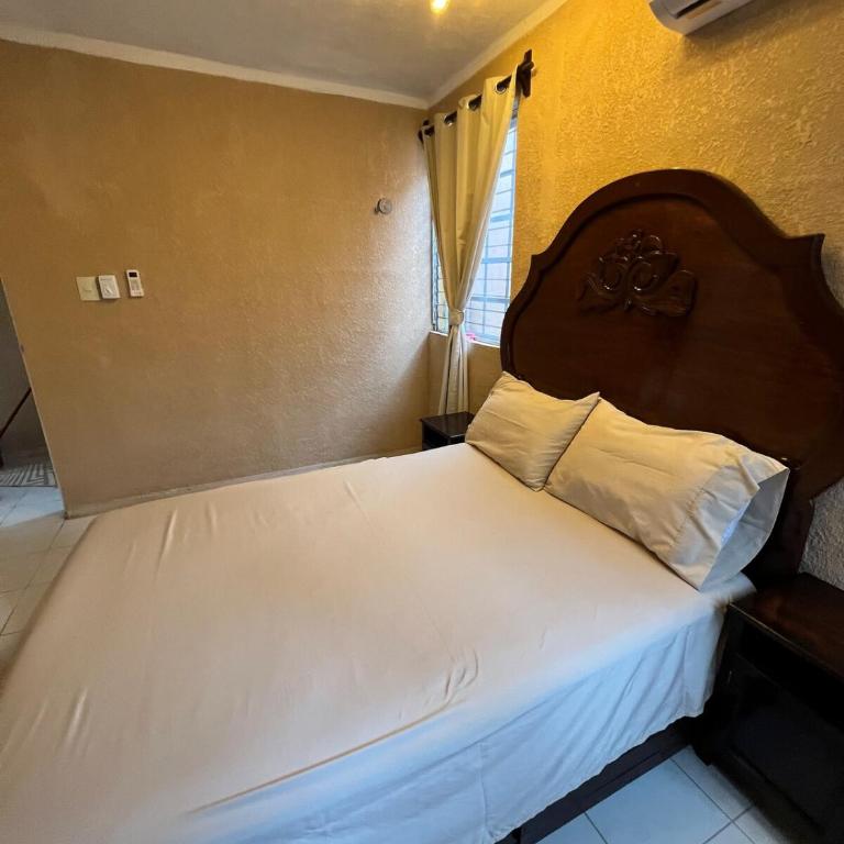 Casa Cipreses Valladolid - Apartamento de 2 dormitorios con terraza - 8