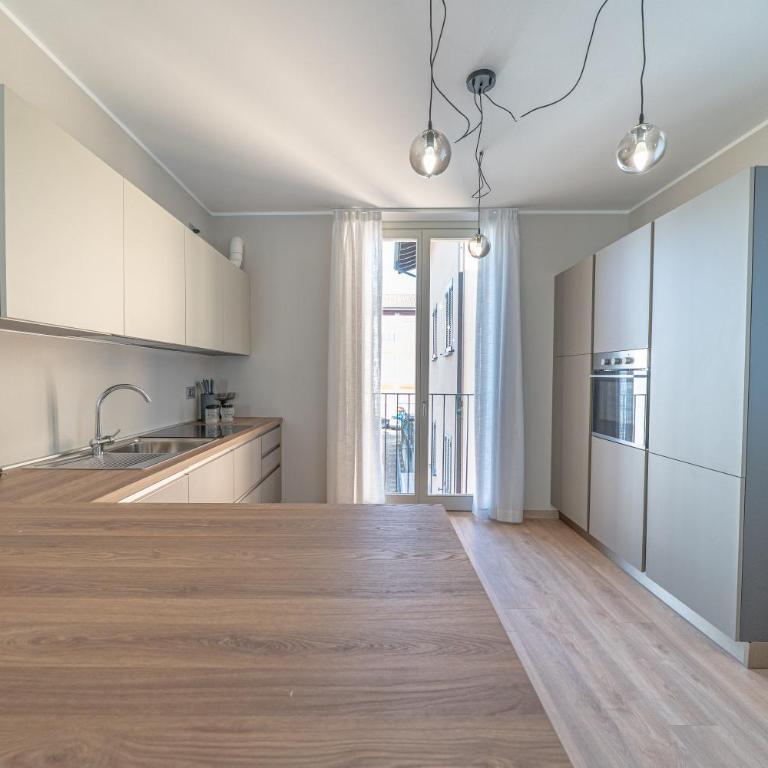 Square of Lake - Appartamento con 2 Camere da Letto - 19