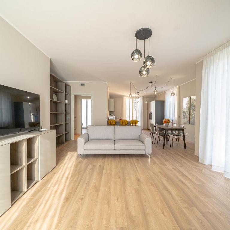 Square of Lake - Appartamento con 2 Camere da Letto - 58