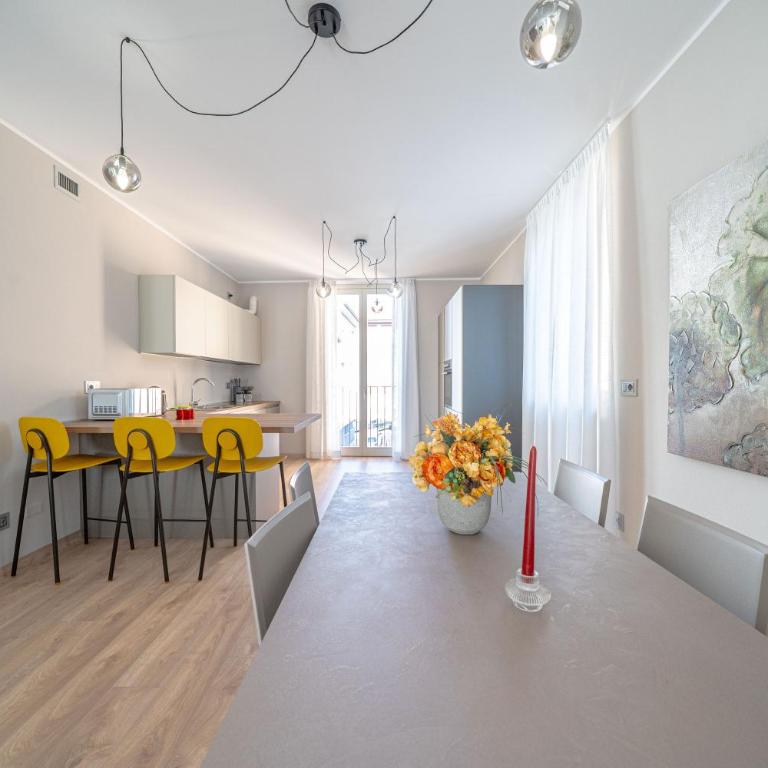 Square of Lake - Appartamento con 2 Camere da Letto - 60