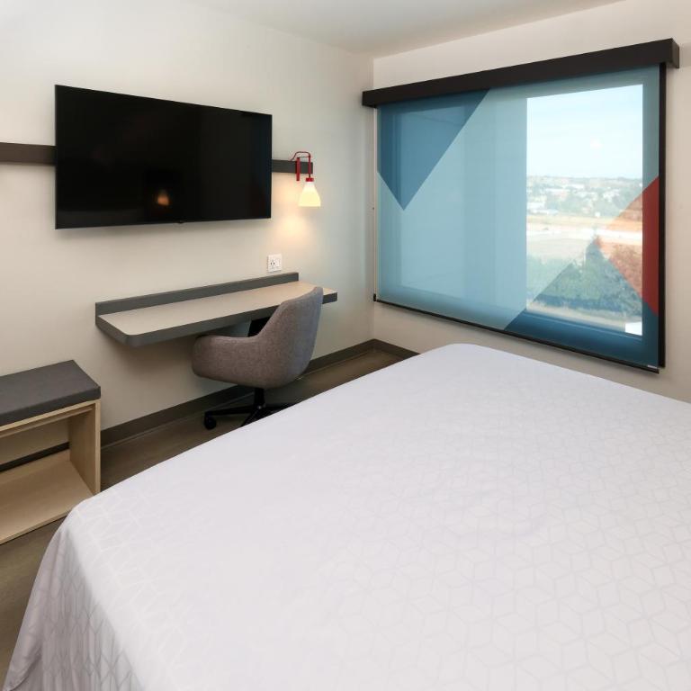 avid hotel Guadalajara Aeropuerto Norte - Habitación Estándar - Cama extragrande - 6
