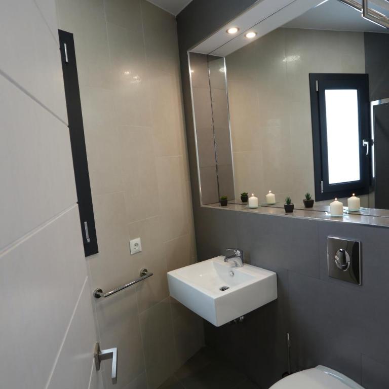 La Pasajera Hostal Boutique - Habitación Doble con cama supletoria - 1 o 2 camas - 7