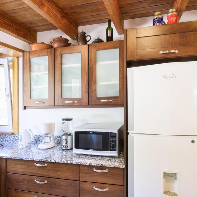 Cálida Casa en San Martín de Los Andes Centro - Casa de 4 dormitorios - 65
