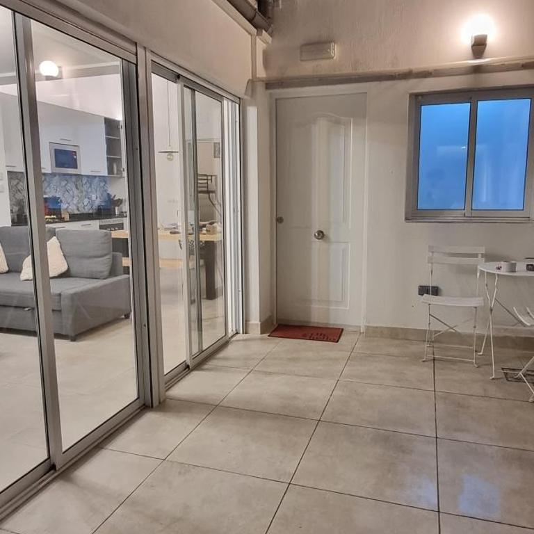 Cozy Mini Villa Heart of Madrid - Chalet de 2 dormitorios - 35