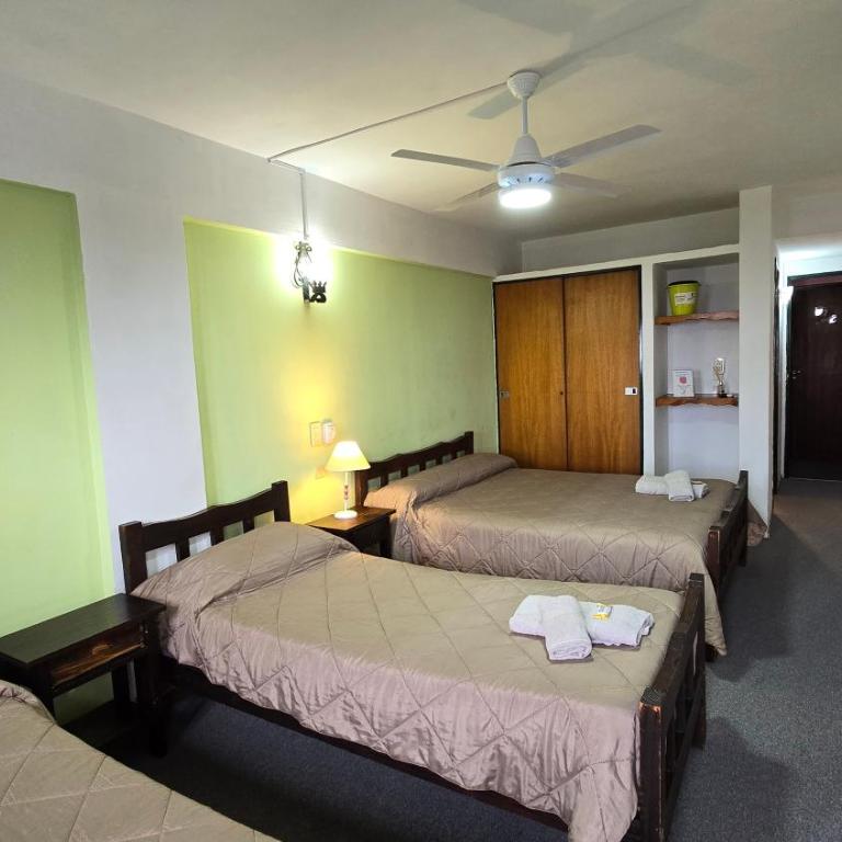 Hotel Panorama - Habitación Cuádruple con balcón - 1