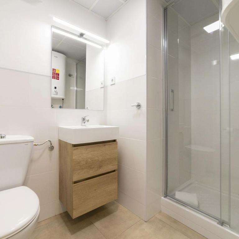 Regency VII - Ferga Suites - Deluxe King Studio - 13