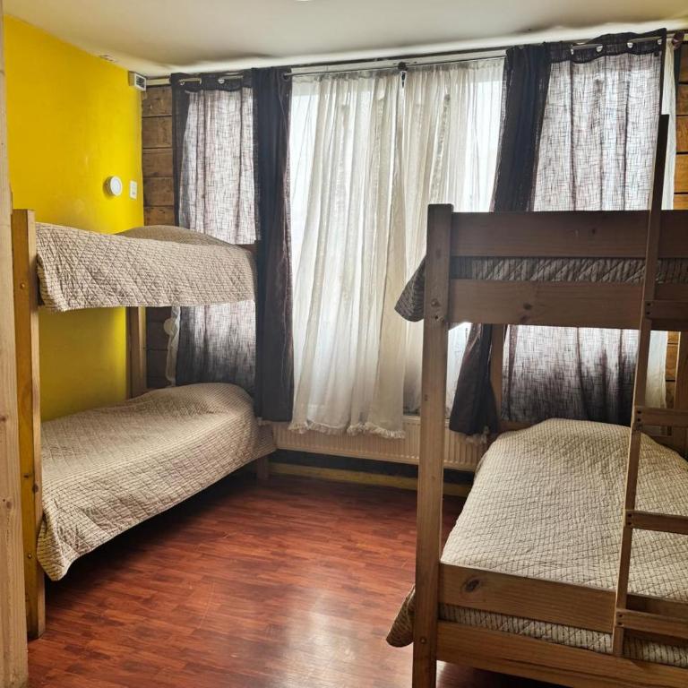Hostel Ice Cap Patagonia - Bunk Bed in Mixed Dormitory Room - 2
