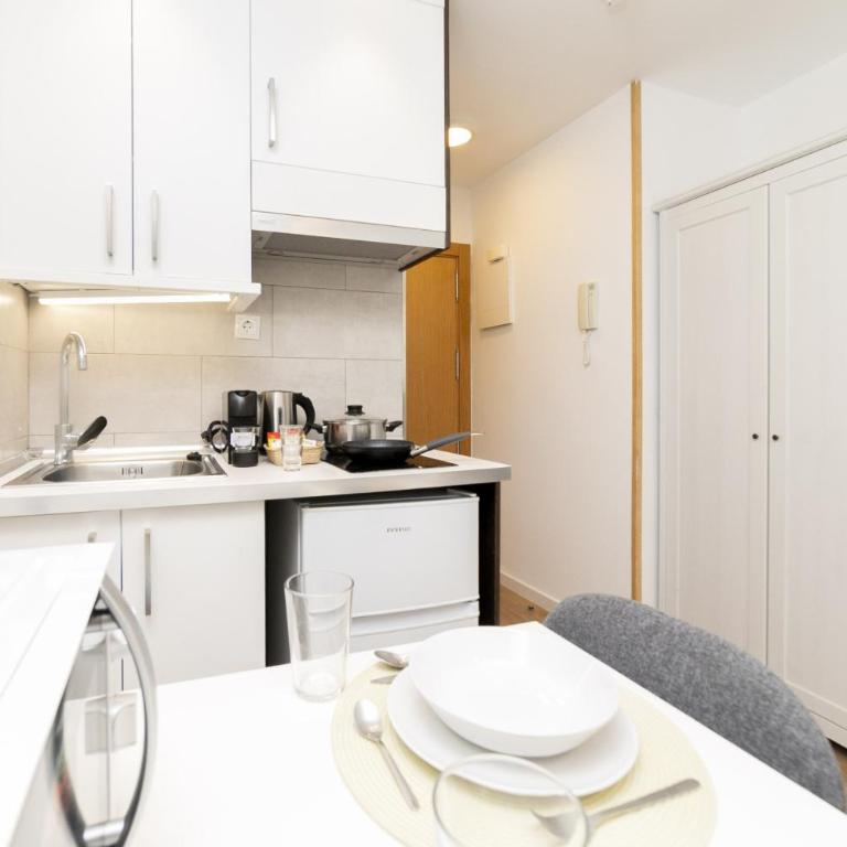 Luxury VI - Ferga Suites - Deluxe King Studio - 5