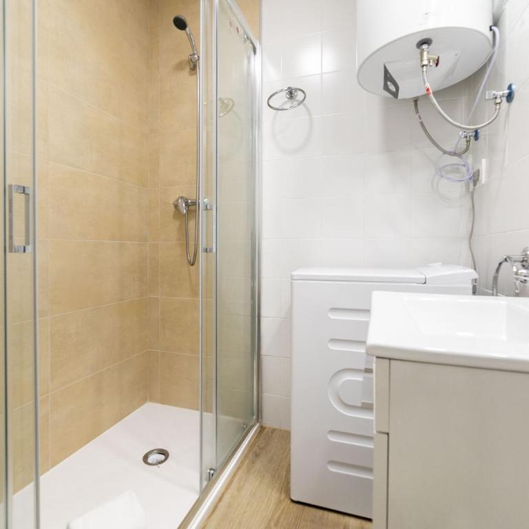 Luxury XV - Ferga Suites - Deluxe King Studio - 22