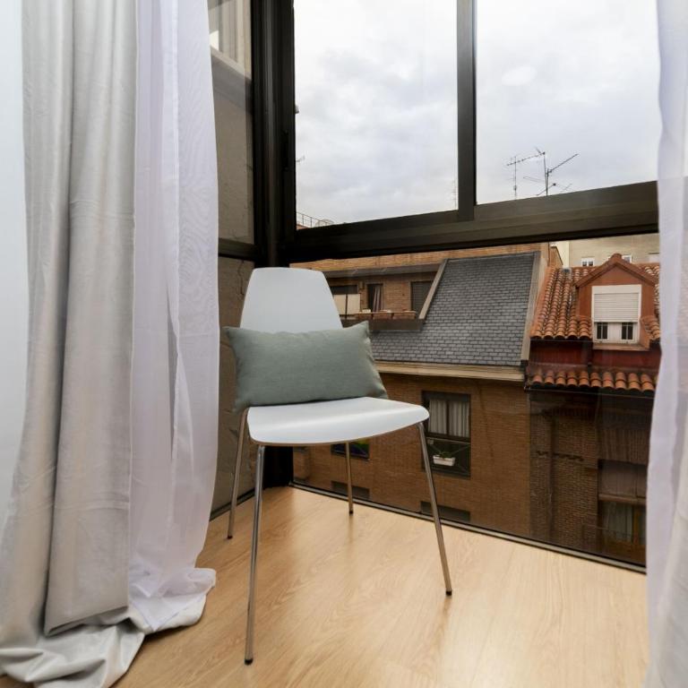 Luxury IV - Ferga Suites - Deluxe King Studio - 20