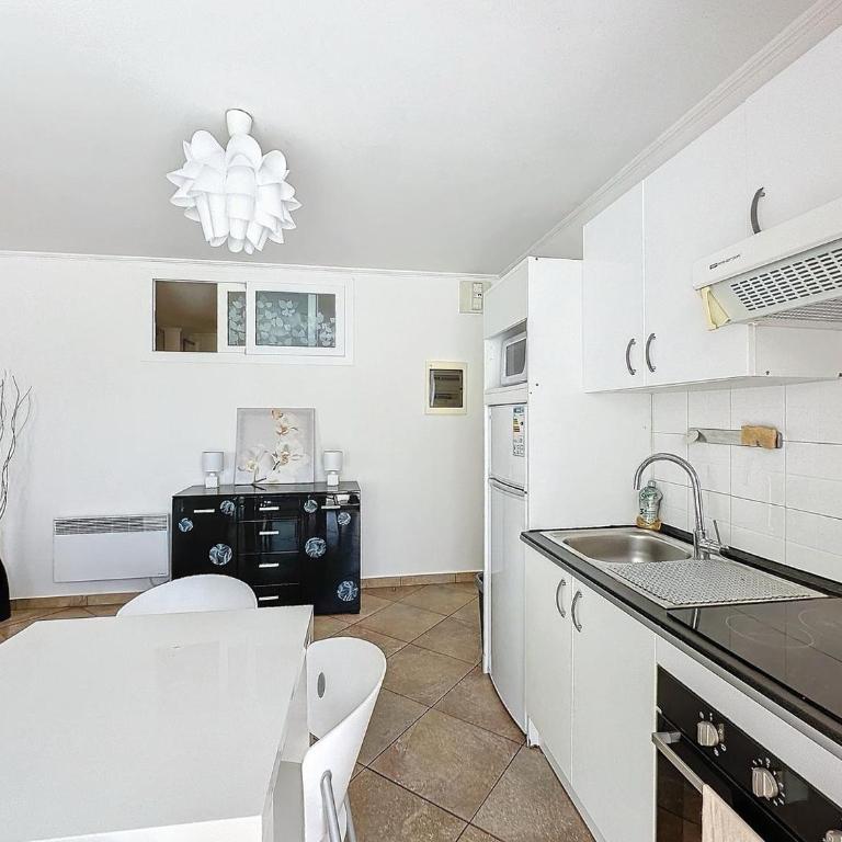 Direct Monaco 2 Pièces devant piscine - Appartement 1 Chambre - 5