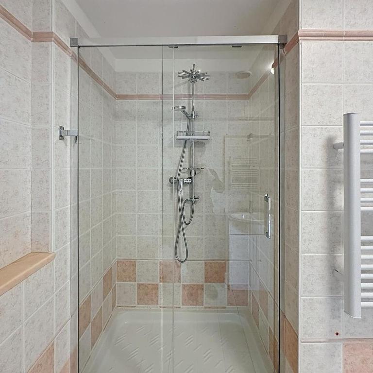Direct Monaco 2 Pièces devant piscine - Appartement 1 Chambre - 4