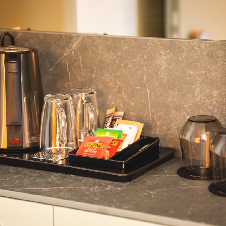 Palazzo Canetti Locarno - Piazza Grande - Suites & Rooms - Easy Self Check-In - Camera Matrimoniale su 2 Livelli - 10