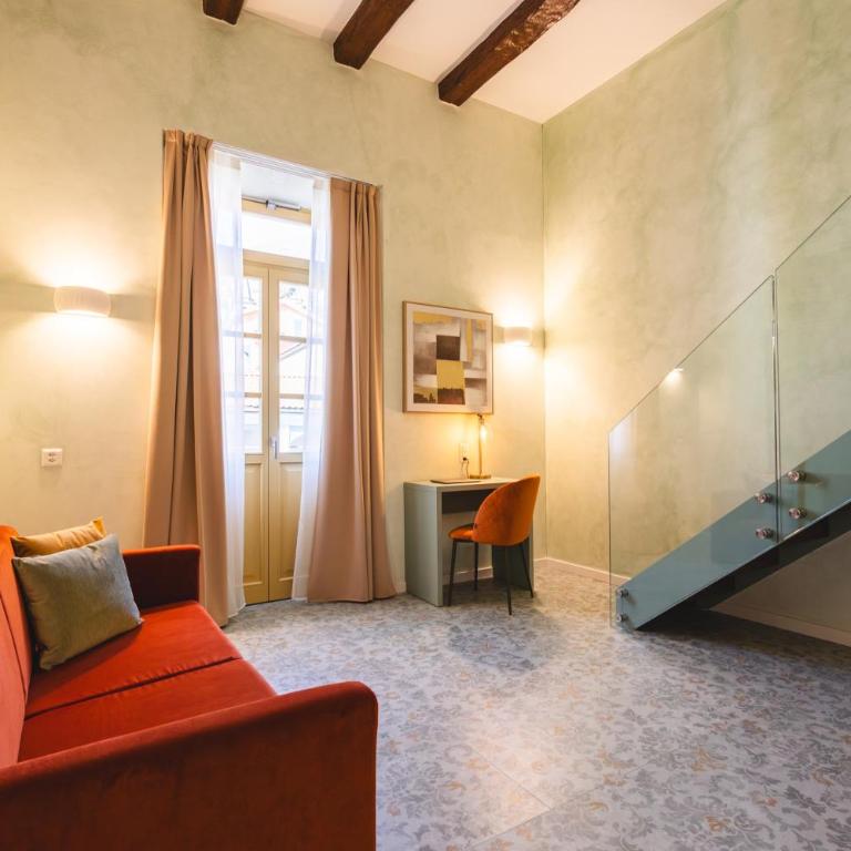 Palazzo Canetti Locarno - Piazza Grande - Suites & Rooms - Easy Self Check-In - Camera Superior su 2 Livelli - 10