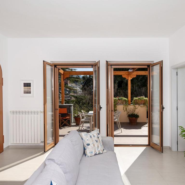 Villa Leonardo in the heart of Positano - Two-Bedroom House - 8