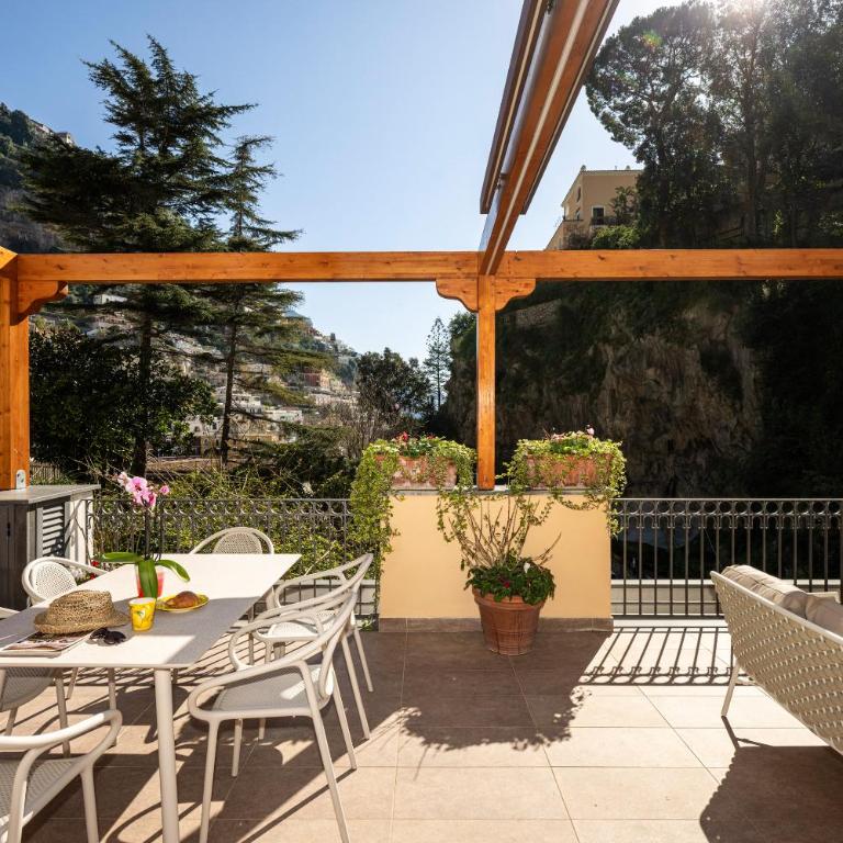 Villa Leonardo in the heart of Positano - Two-Bedroom House - 18