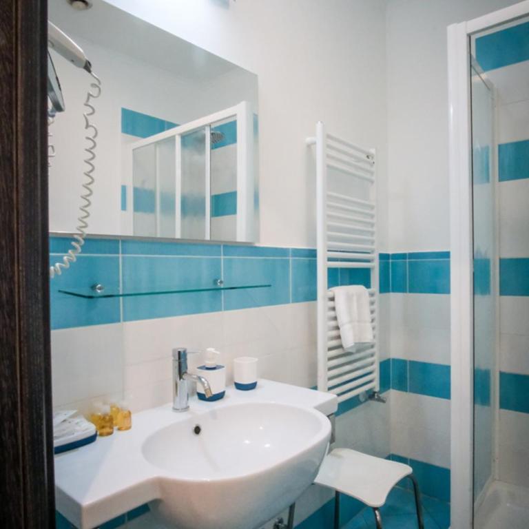 Mocenigo Vatican Suites - Camera Matrimoniale con Bagno Privato - 3