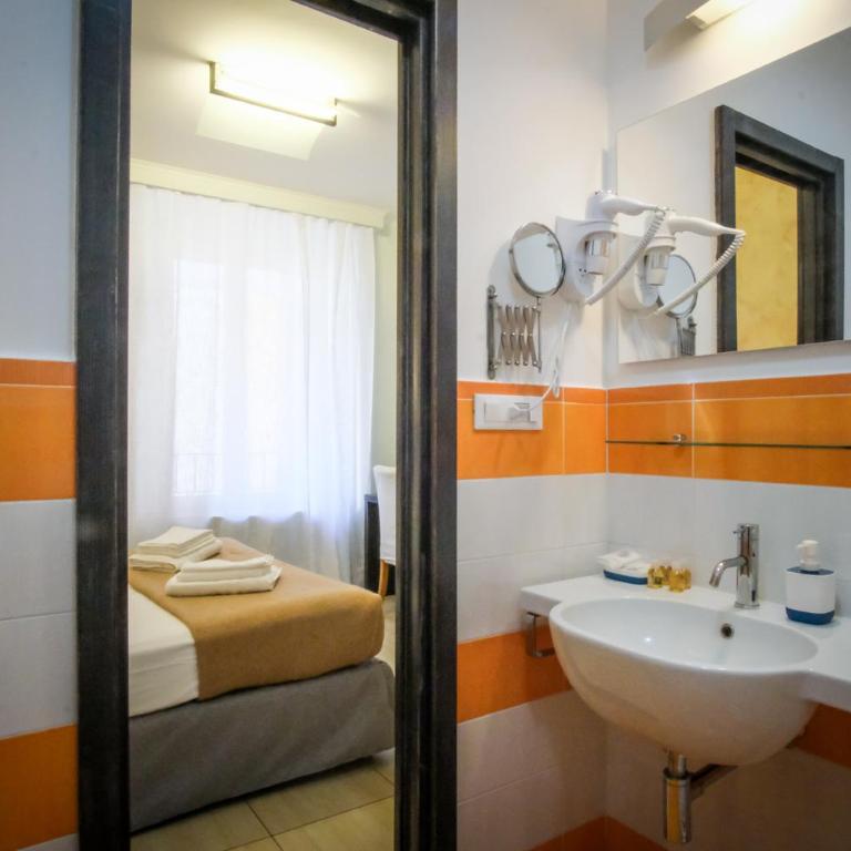 Mocenigo Vatican Suites - Camera Matrimoniale con Bagno Privato - 1