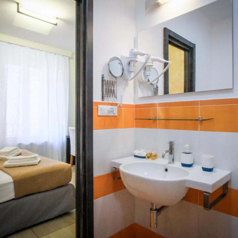 Mocenigo Vatican Suites - Camera Matrimoniale con Bagno Privato - 8