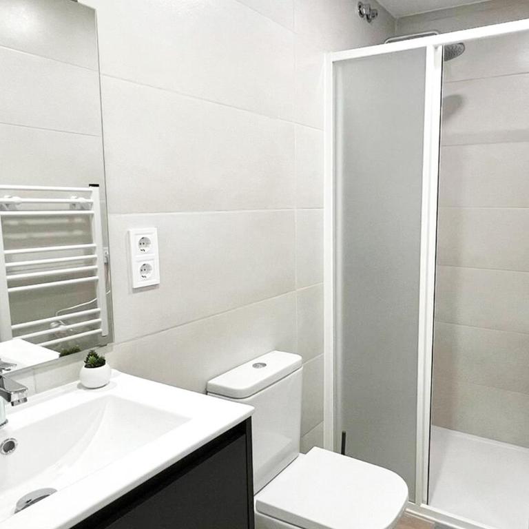 Loft cerca de playa y Ciudad de Artes y Ciencias - One-Bedroom Apartment - 22