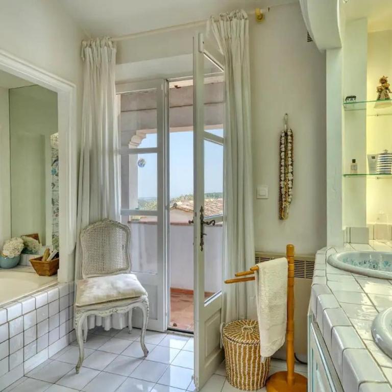 Villa paisible - Villa 3 Chambres - 14