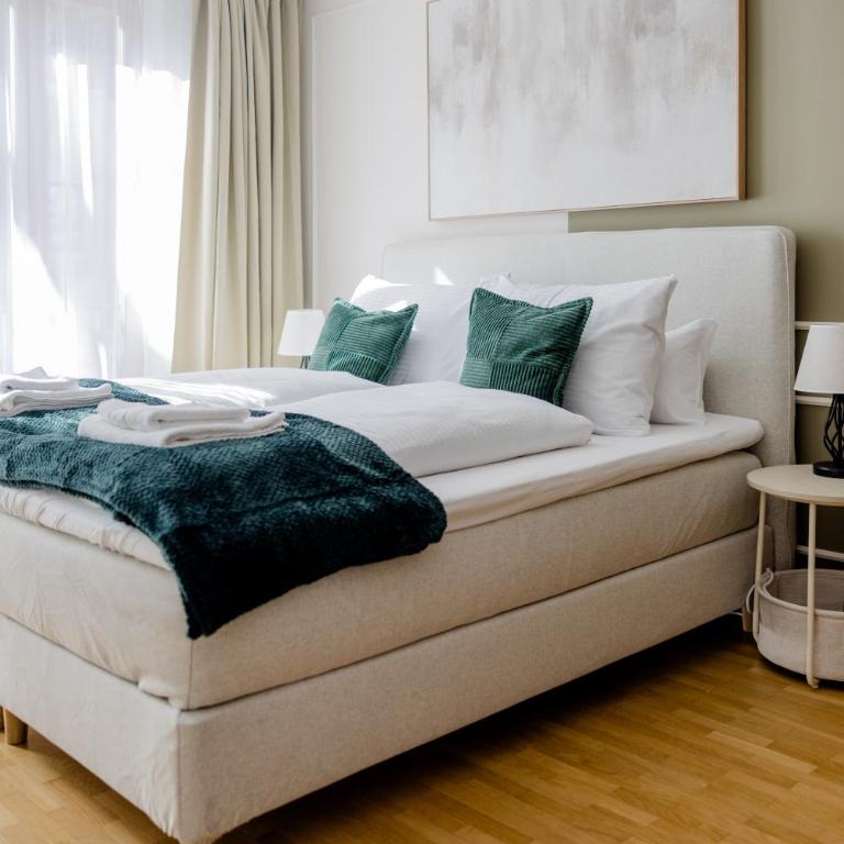 Lumen Homes - Altstadt-Residenz, direkt im Zentrum, geräumiges Apartment mit 5 Zimmern, Küche - Three-Bedroom Apartment - 14