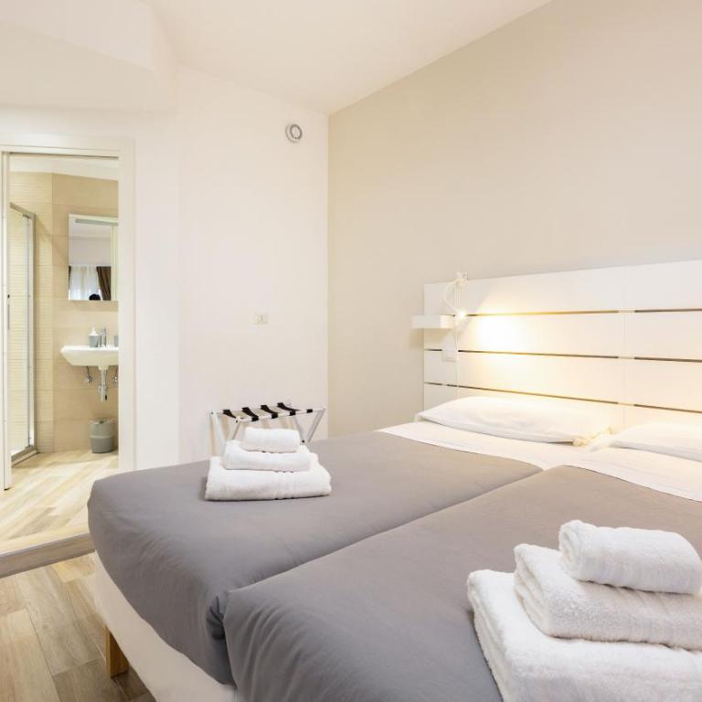 Ostiense Flat&Rooms by Rentbeat - Camera Deluxe Matrimoniale/Doppia con Letti Singoli con Balcone - 3