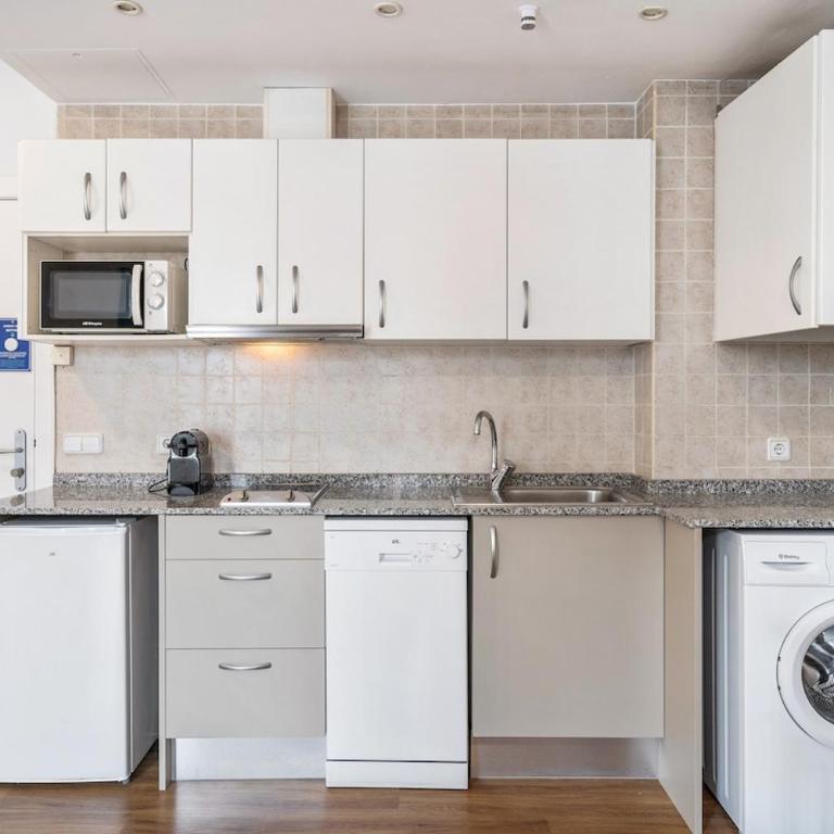 Lodging Apartments Liceu G1 - Apartment - 4