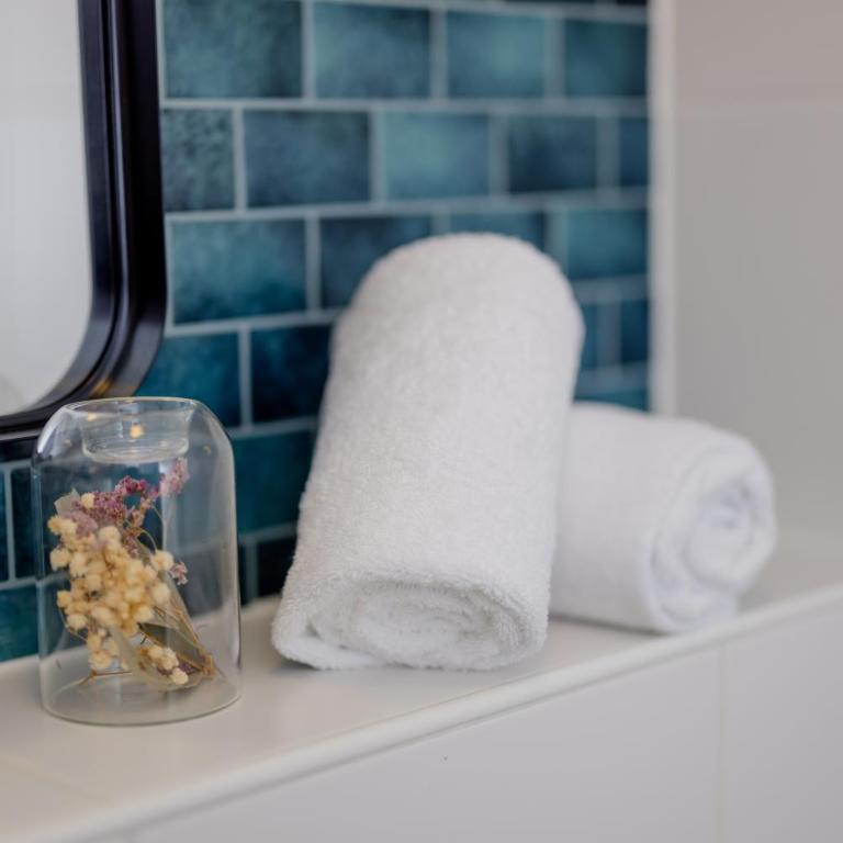 Lumen Homes - Altstadt-Residenz, direkt im Zentrum, geräumiges Apartment mit 5 Zimmern, Küche - Three-Bedroom Apartment - 73