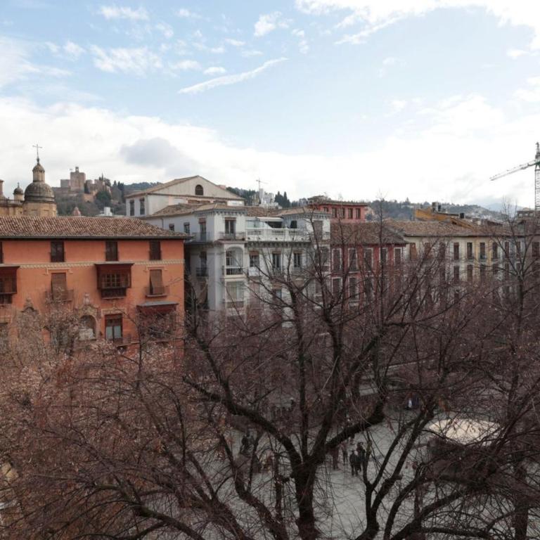 Inmyhome Bib Rambla I - Three-Bedroom Deluxe Apartment - 40