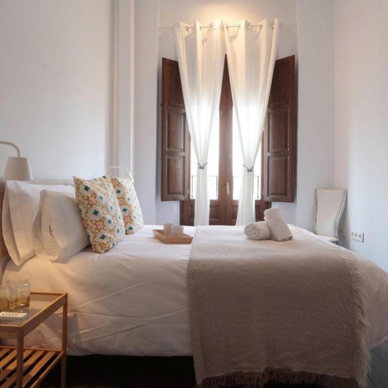 Inmyhome Bib Rambla I - Three-Bedroom Deluxe Apartment - 13