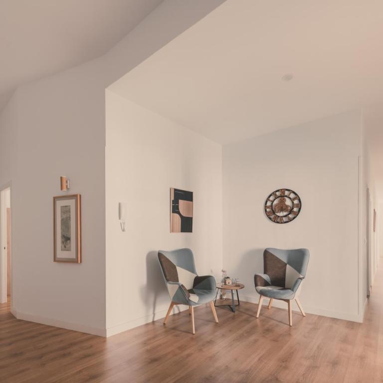 8 rooms, 6 bathrooms over Gran Via Street - Apartamento - 74