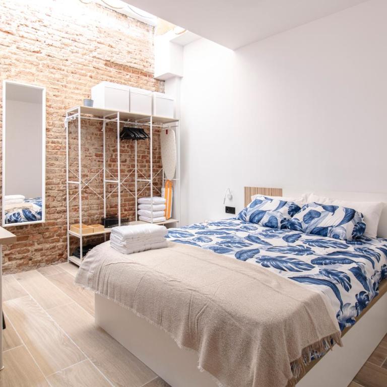 Loft Navas B by Property - Two-Bedroom Apartment - 15