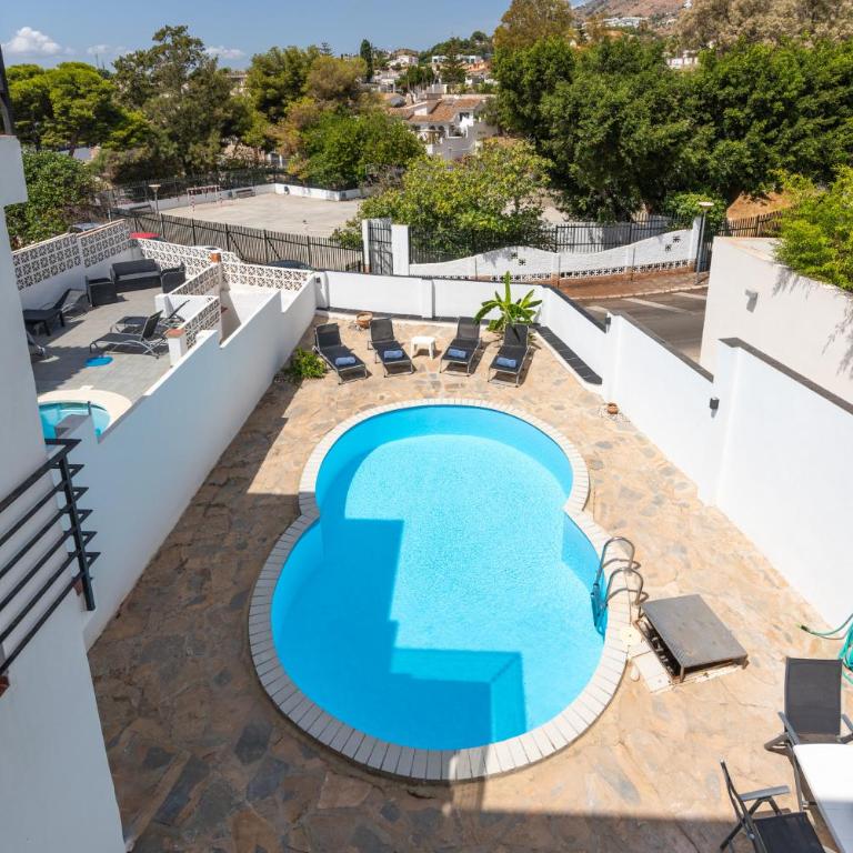 Casa Torremuelle II - Townhouse with private Pool & BBQ near Playa Bonita - Four-Bedroom Apartment - 26