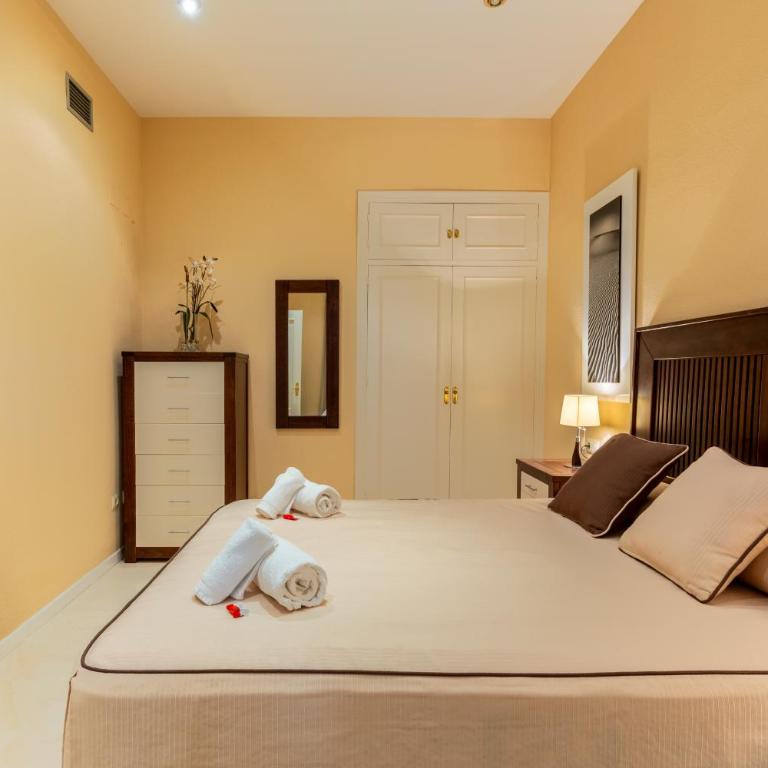 San Vicente s Apartment - Two-Bedroom Apartment - 10