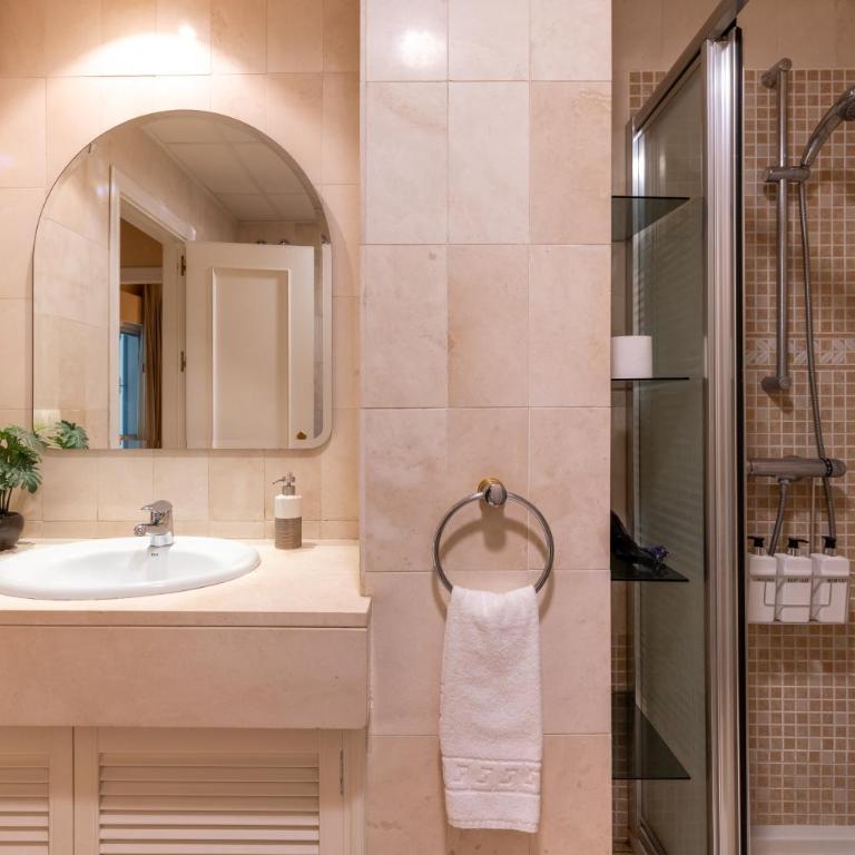 San Vicente s Apartment - Two-Bedroom Apartment - 13