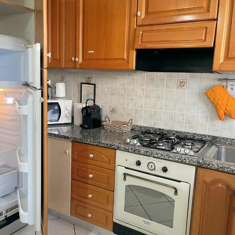Comfort House Pisa - Two-Bedroom Apartment - 12