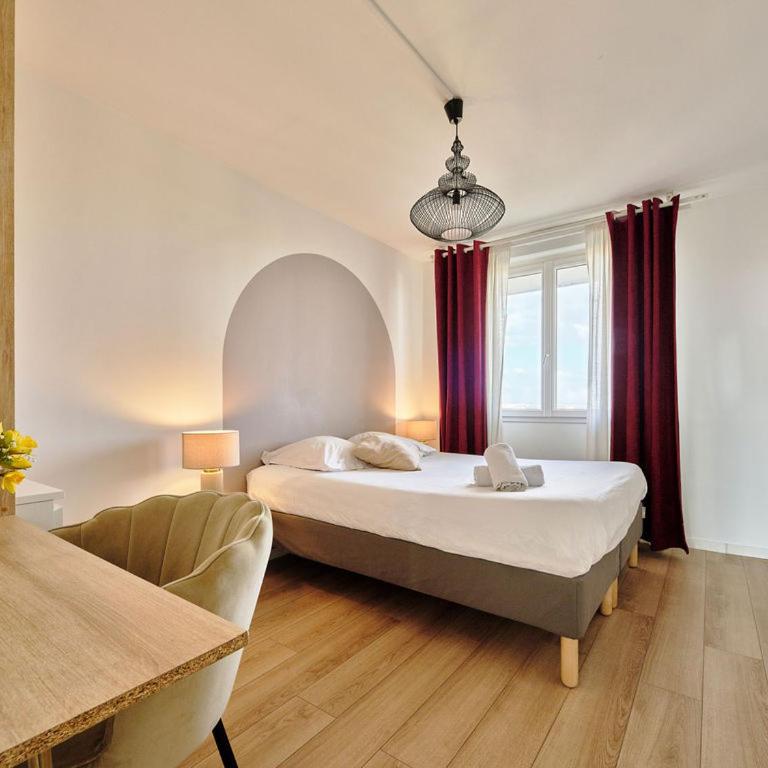 Les Chambres de Troyes - Parking Internet Fibre TV - Chambre Double Deluxe - 1