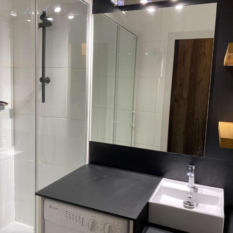 Appartement à Chantemerle, 6 pers. avec Terrasse et Garage, Proche des Pistes - Wifi Inclus - Appartement 1 Chambre - 11