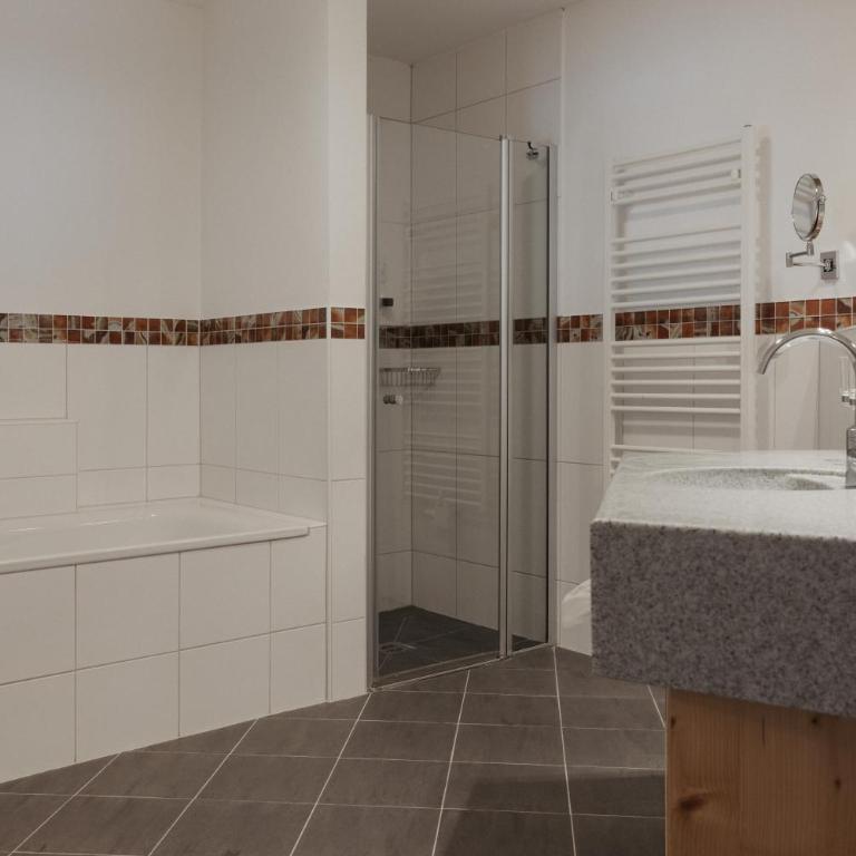 Hotel Marten -Joker Card Partner- - Familiensuite (2 Erwachsene + 2 Kinder) mit Balkon - 2